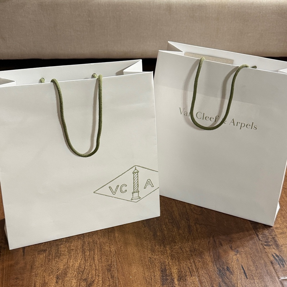 Van Cleef & Arpels Shopping Bags